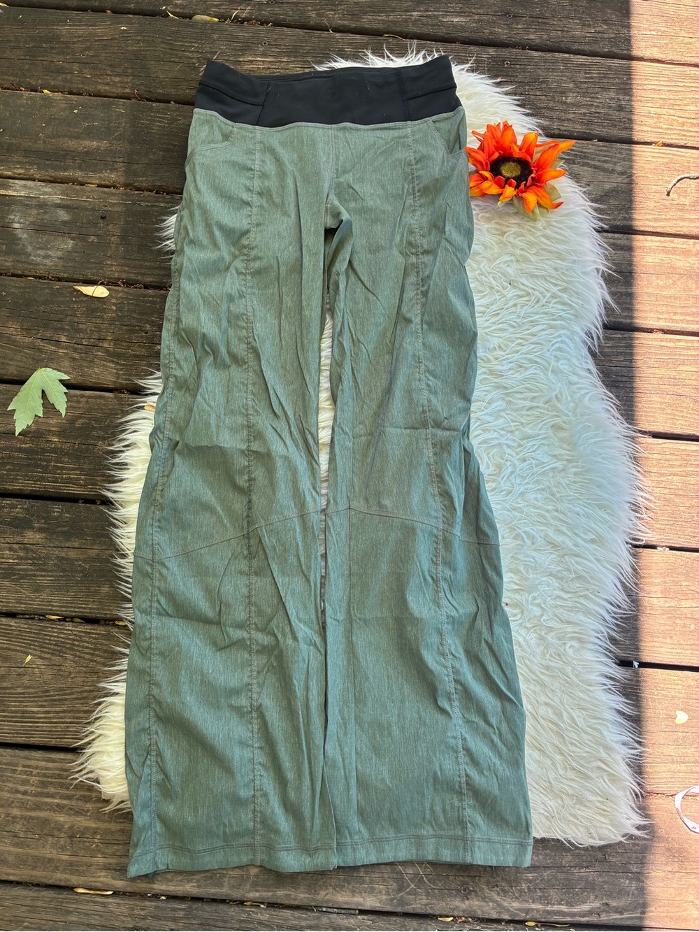 LUCY Green Wide-Leg Yoga Pants with Black Waistband